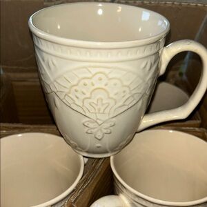 Pioneer Woman Farmhouse Mugs Set of 4 EUC No Chips or Cracks